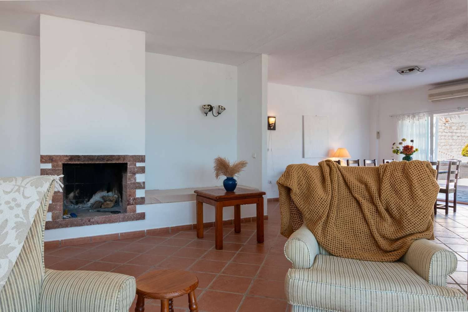4 bedroom Villa for sale in Molvizar with pool - € 449,000 (Ref: 10108985)