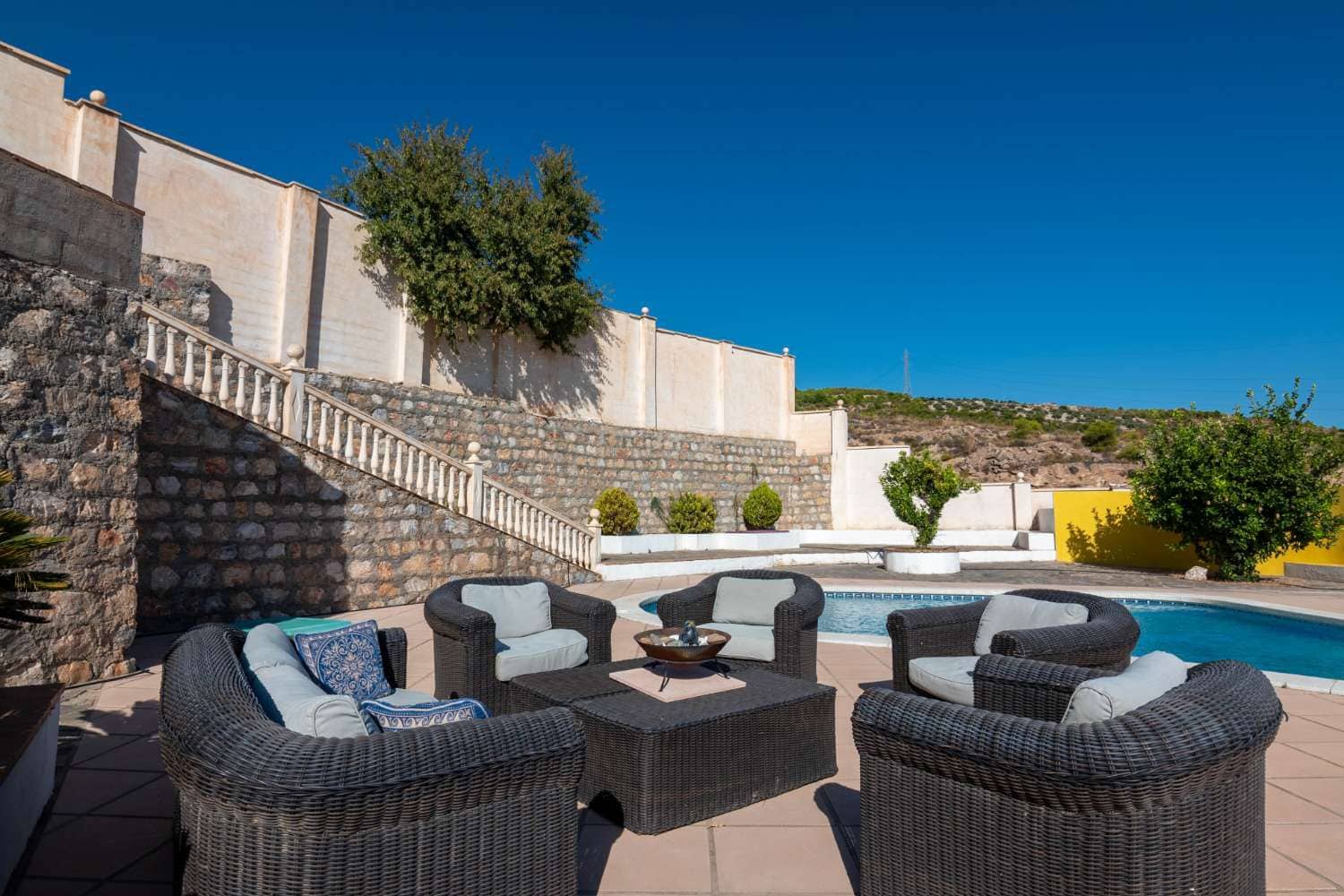 4 bedroom Villa for sale in Molvizar with pool - € 449,000 (Ref: 10108985)