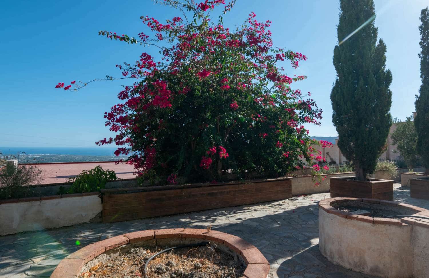 4 bedroom Villa for sale in Molvizar with pool - € 449,000 (Ref: 10108985)