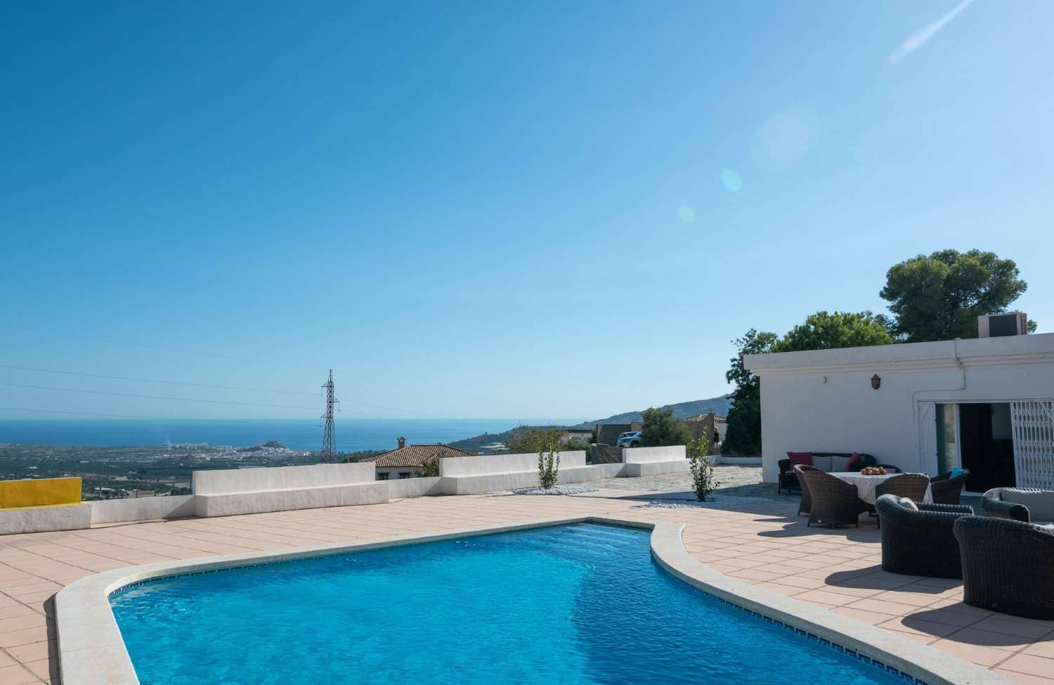 4 bedroom Villa for sale in Molvizar with pool - € 449,000 (Ref: 10108985)