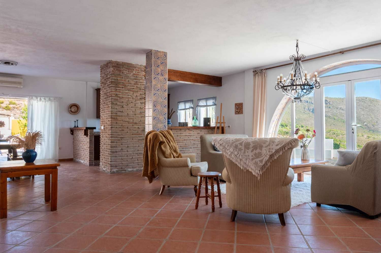 4 bedroom Villa for sale in Molvizar with pool - € 449,000 (Ref: 10108985)
