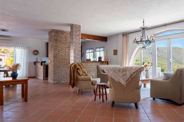 4 soveværelse Villa til salg i Molvízar med swimmingpool - € 449.000 (Ref: 10108985)