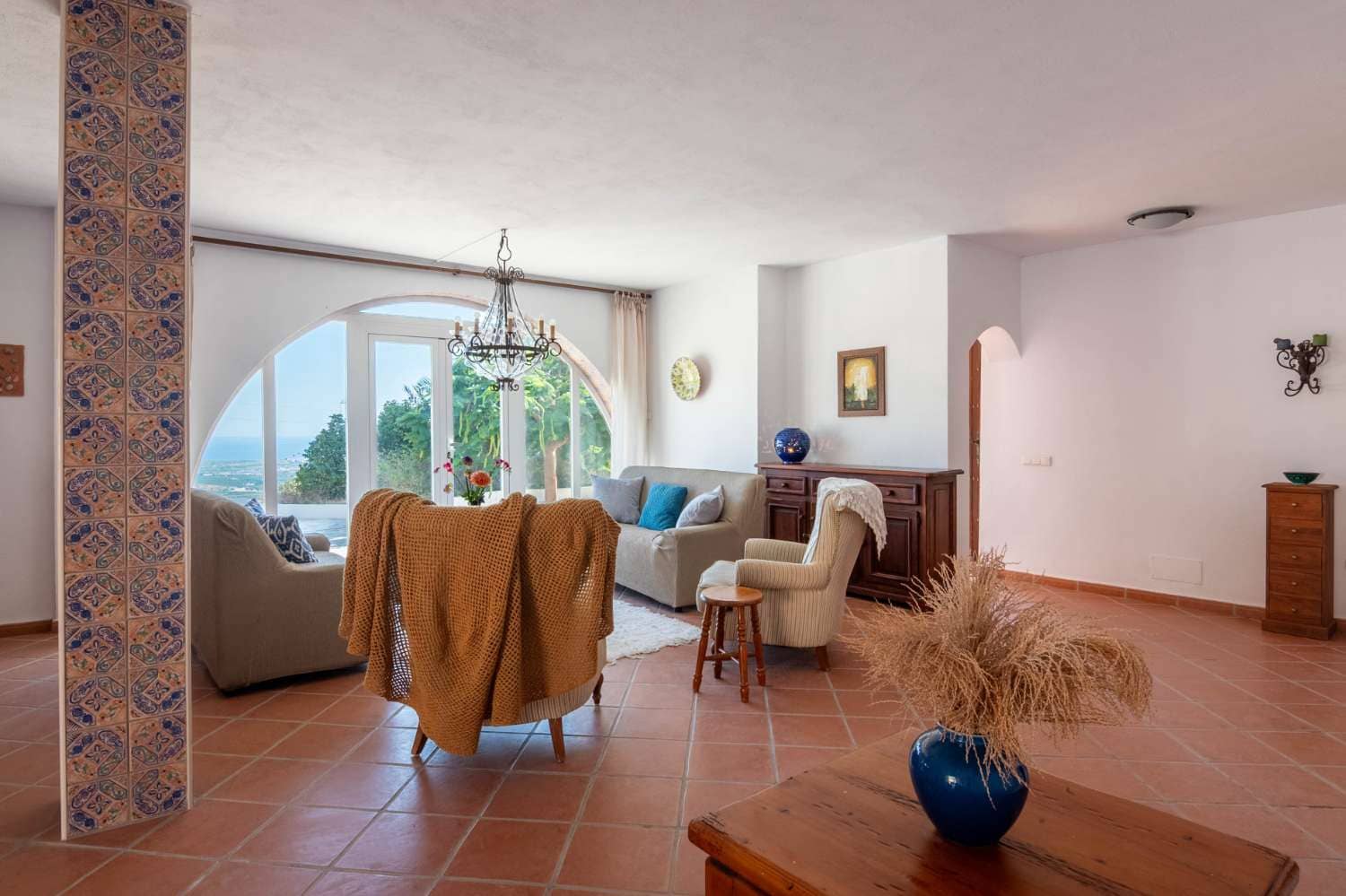 4 bedroom Villa for sale in Molvizar with pool - € 449,000 (Ref: 10108985)