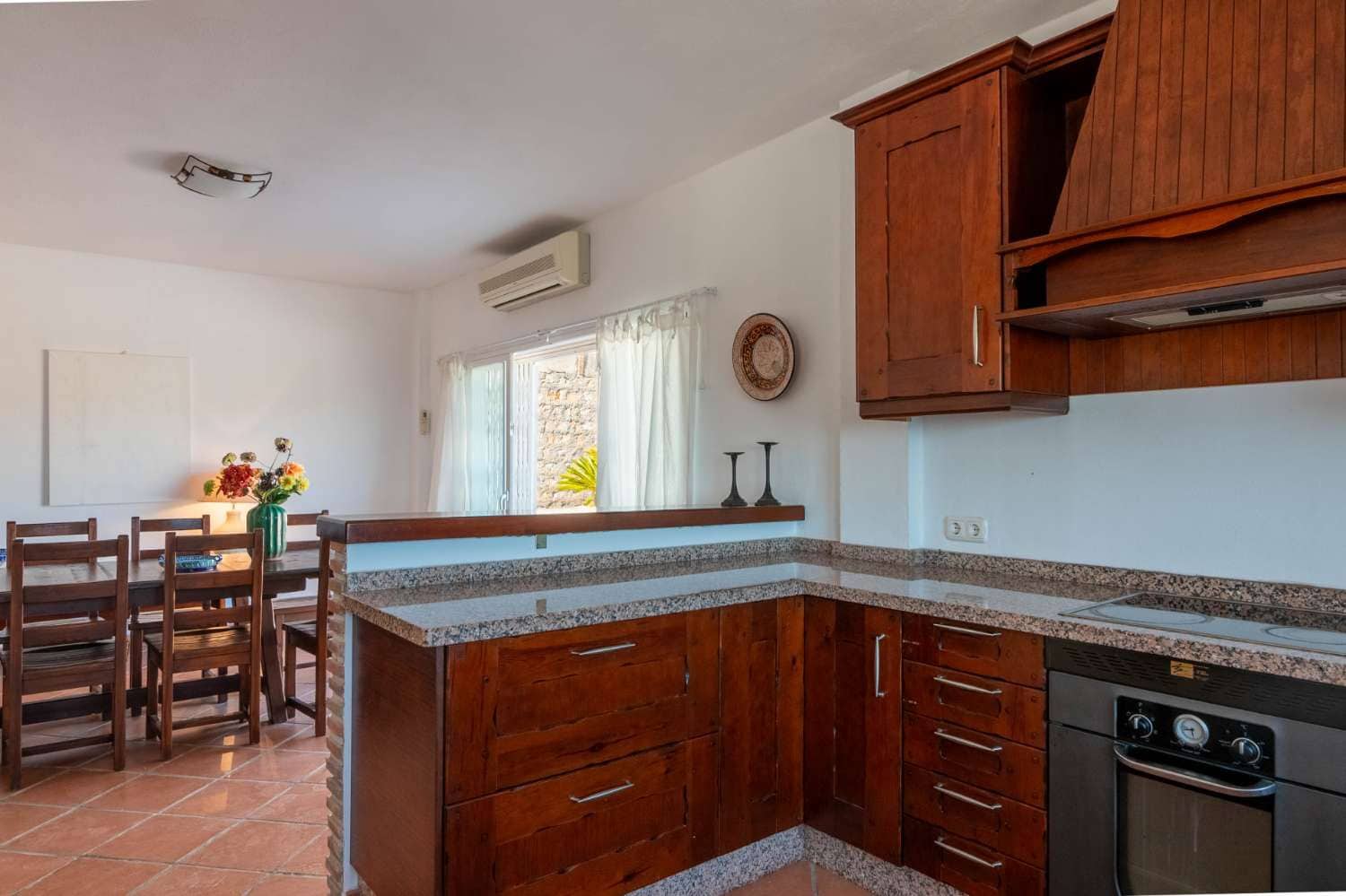 4 bedroom Villa for sale in Molvizar with pool - € 449,000 (Ref: 10108985)