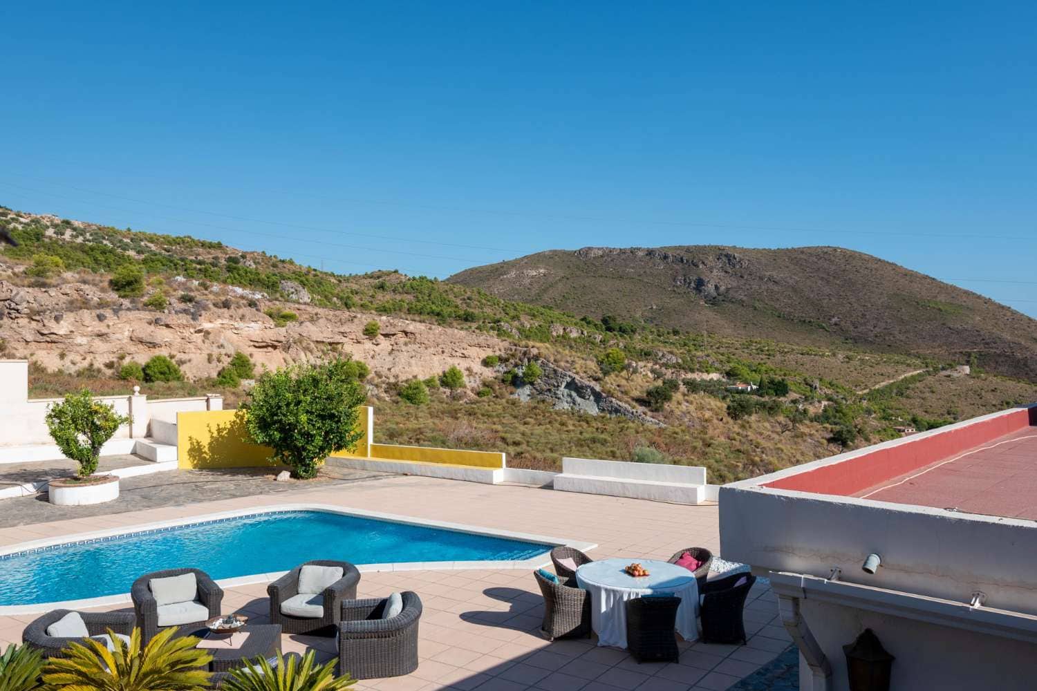 4 bedroom Villa for sale in Molvizar with pool - € 449,000 (Ref: 10108985)
