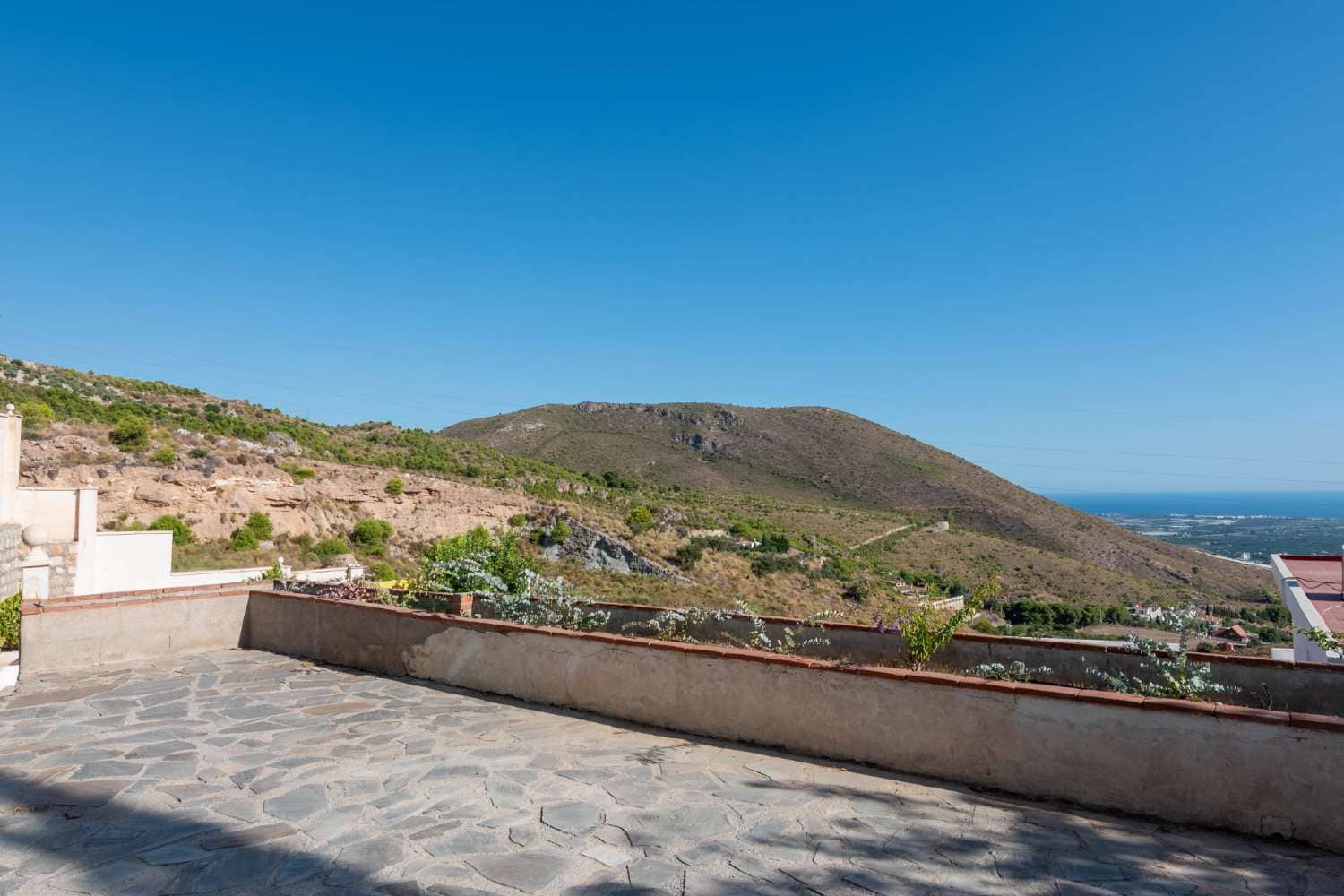4 bedroom Villa for sale in Molvizar with pool - € 449,000 (Ref: 10108985)