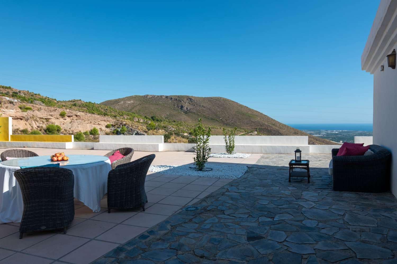 4 bedroom Villa for sale in Molvizar with pool - € 449,000 (Ref: 10108985)