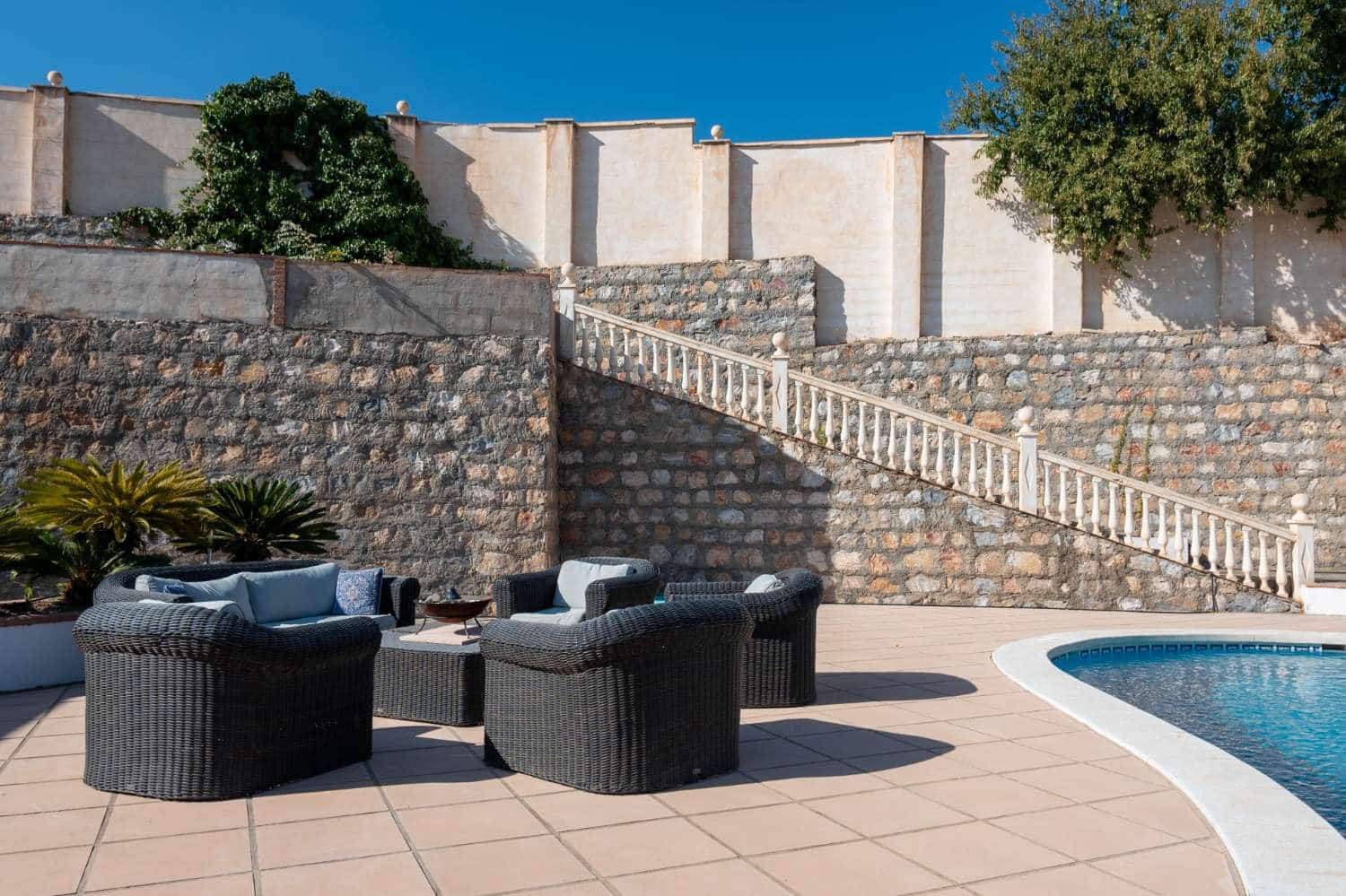 4 bedroom Villa for sale in Molvizar with pool - € 449,000 (Ref: 10108985)
