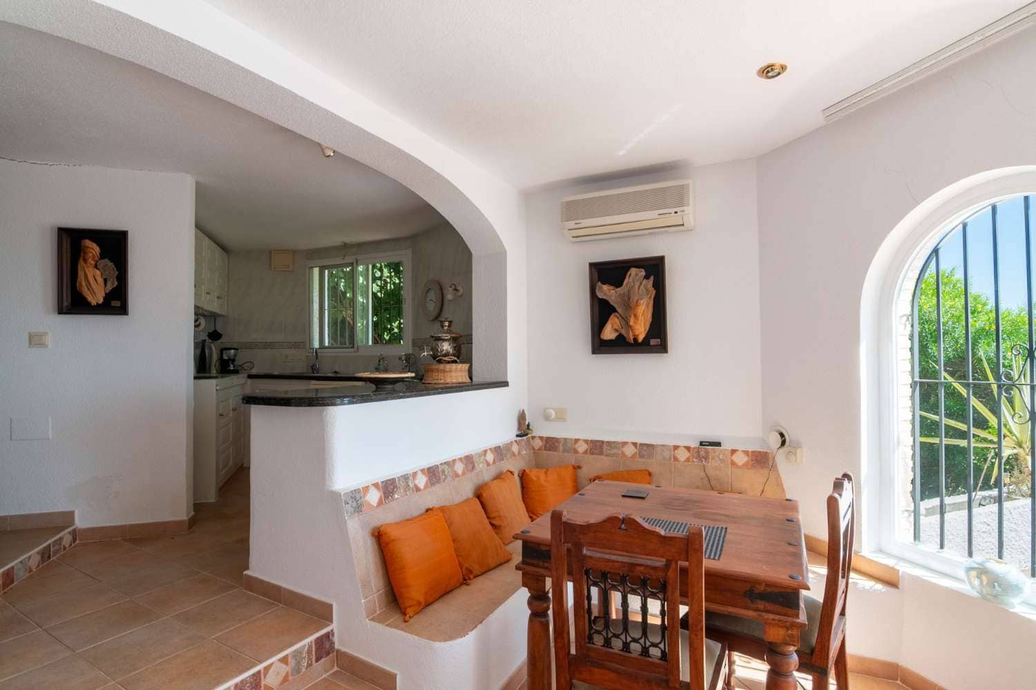 4 bedroom Villa for sale in Salobrena with pool - € 895,000 (Ref: 10115436)