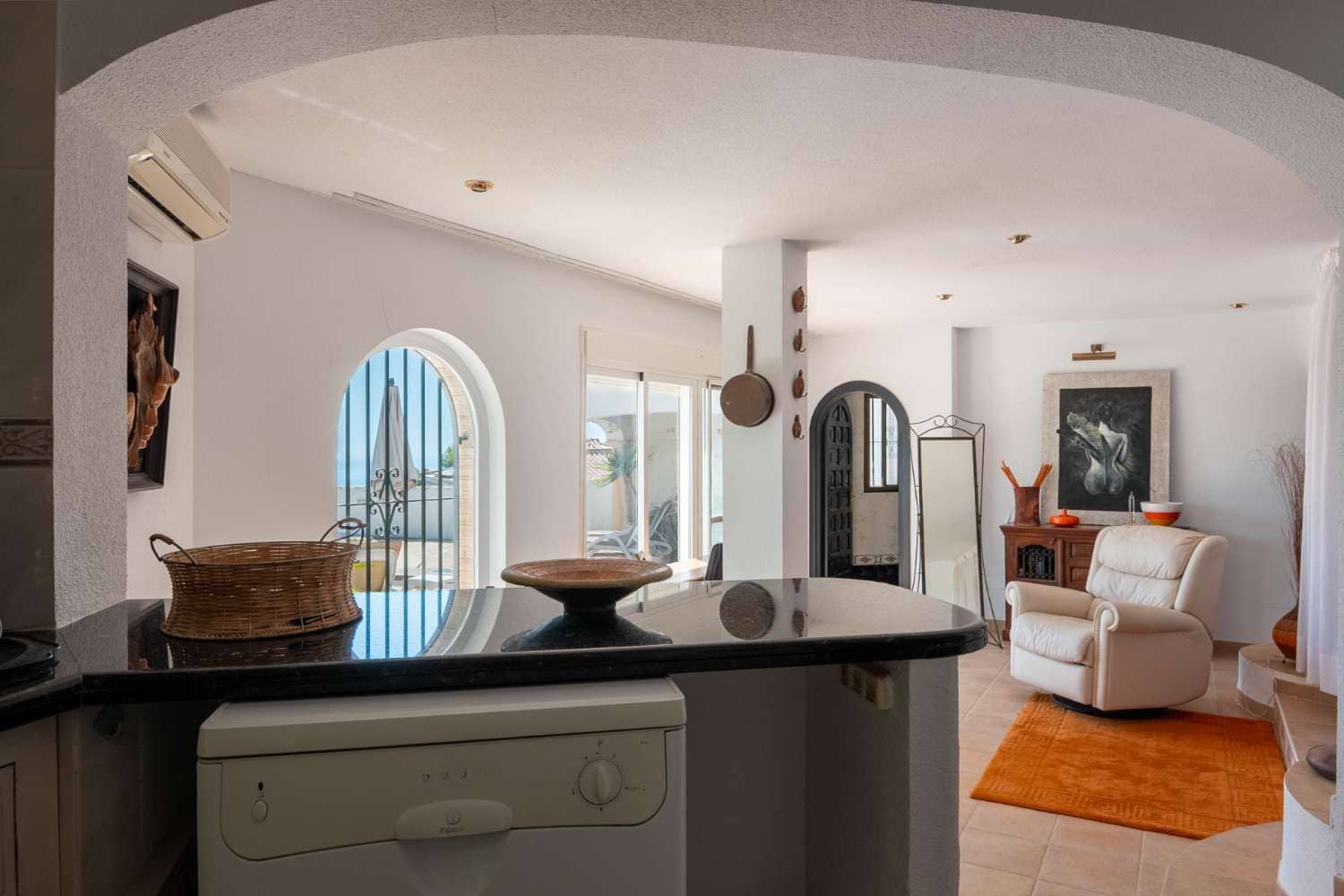 4 bedroom Villa for sale in Salobrena with pool - € 895,000 (Ref: 10115436)
