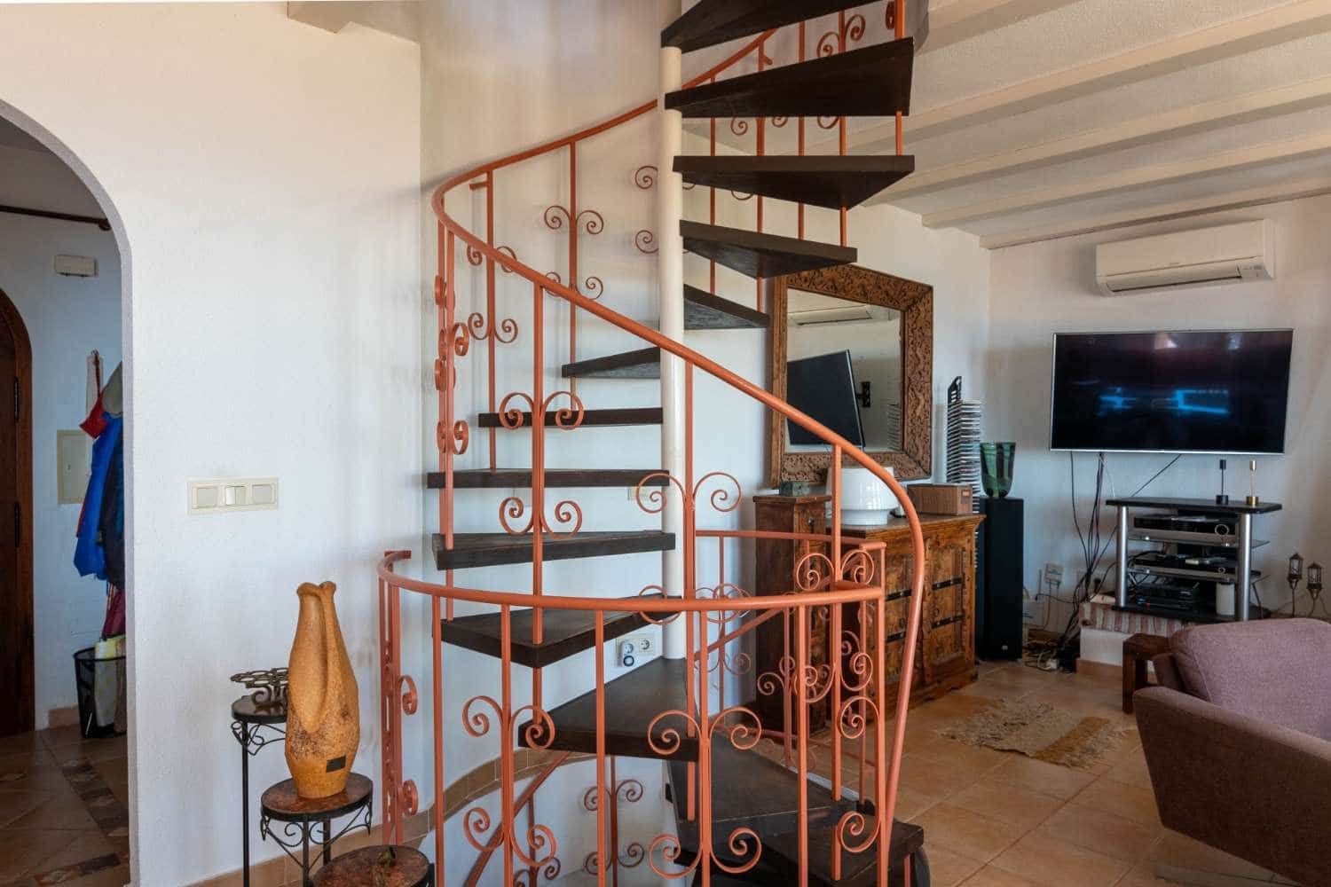 4 bedroom Villa for sale in Salobrena with pool - € 895,000 (Ref: 10115436)