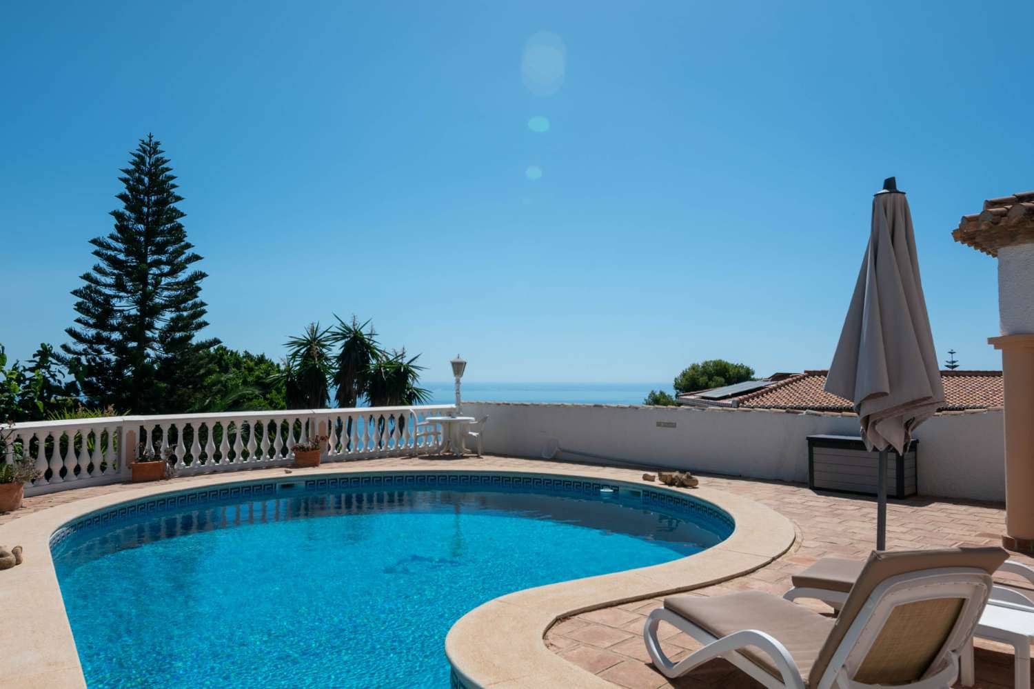 4 bedroom Villa for sale in Salobrena with pool - € 895,000 (Ref: 10115436)
