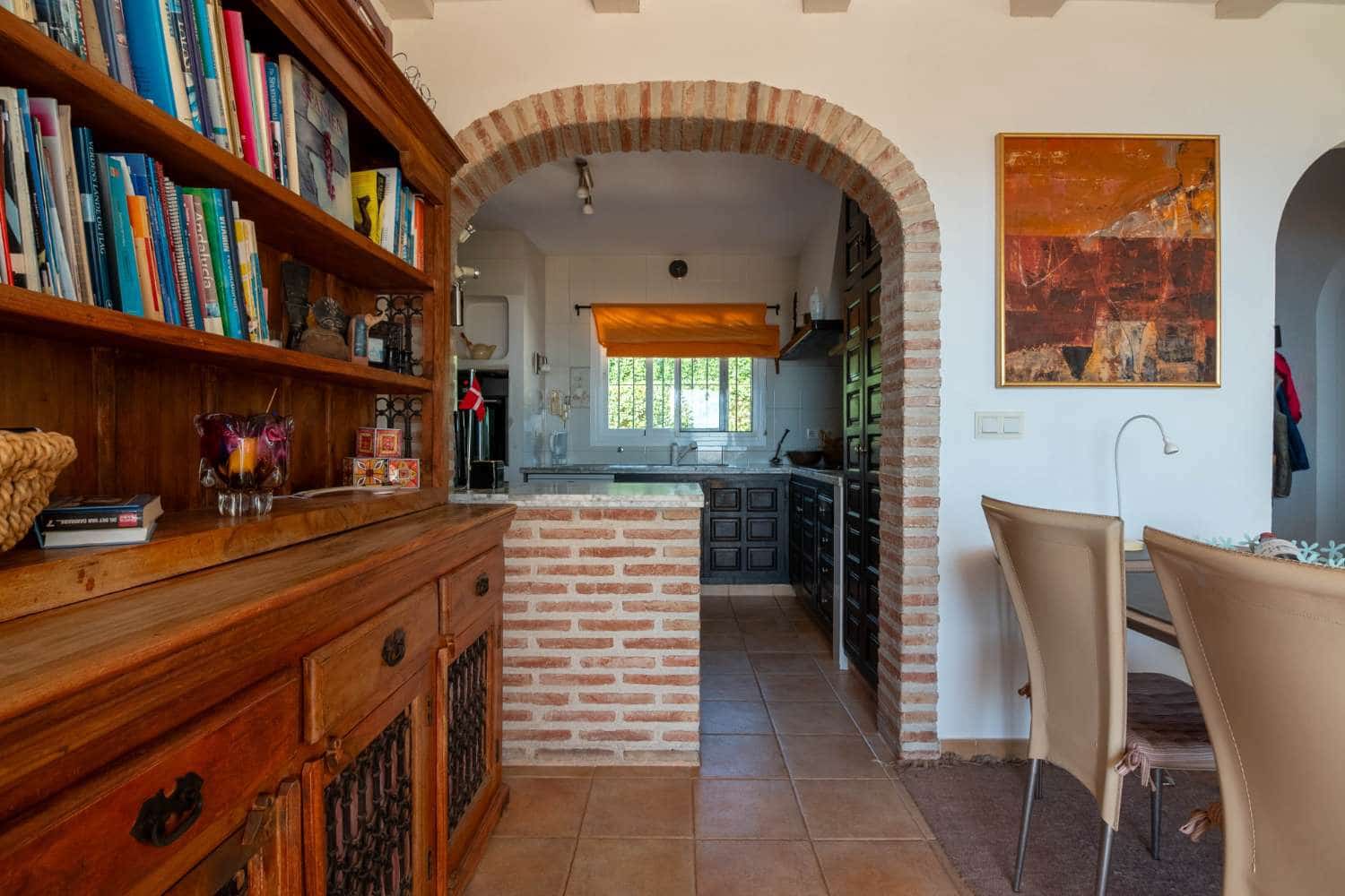4 bedroom Villa for sale in Salobrena with pool - € 895,000 (Ref: 10115436)