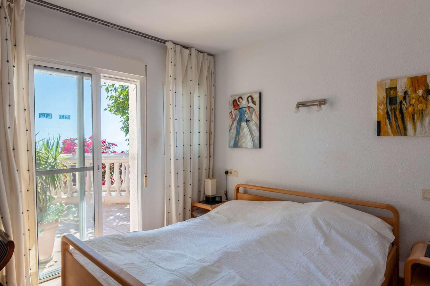 4 bedroom Villa for sale in Salobrena with pool - € 895,000 (Ref: 10115436)
