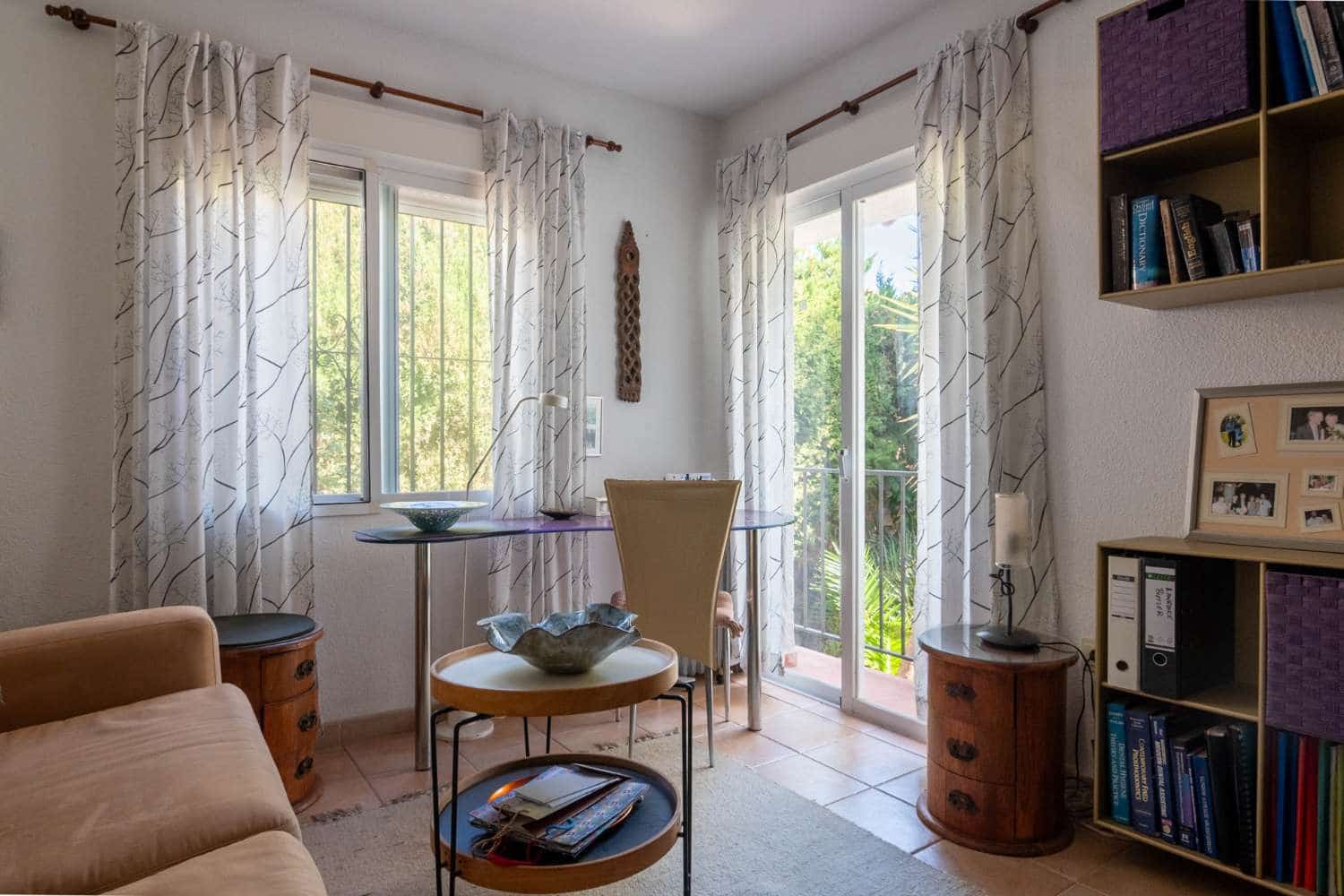 4 bedroom Villa for sale in Salobrena with pool - € 895,000 (Ref: 10115436)