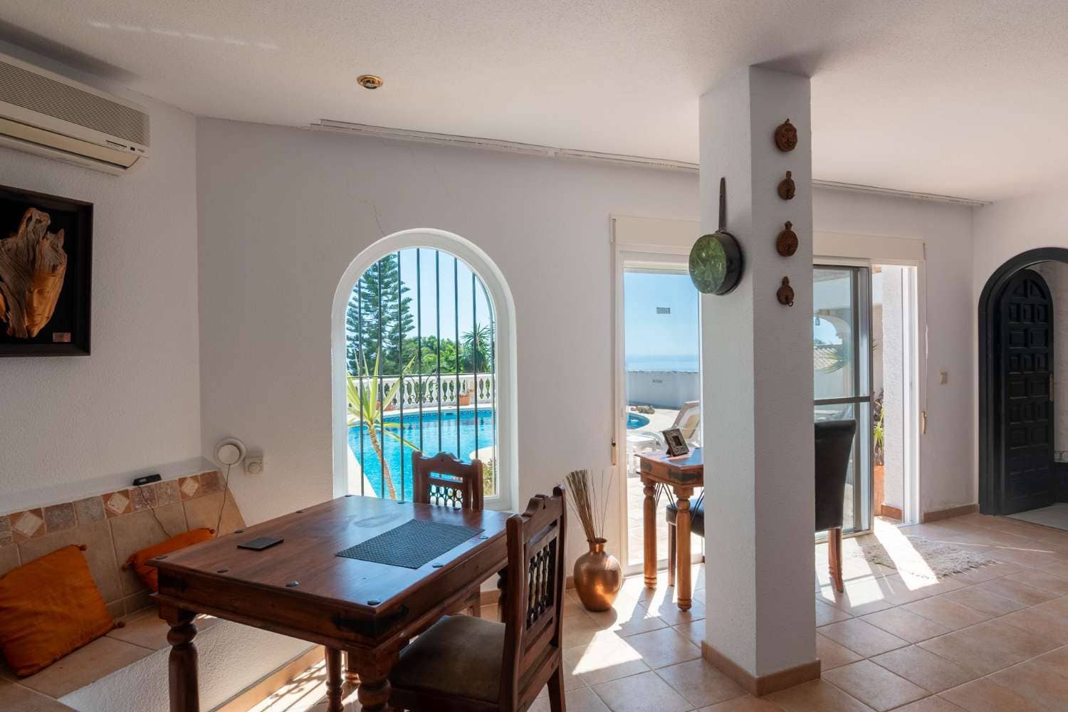 4 bedroom Villa for sale in Salobrena with pool - € 895,000 (Ref: 10115436)