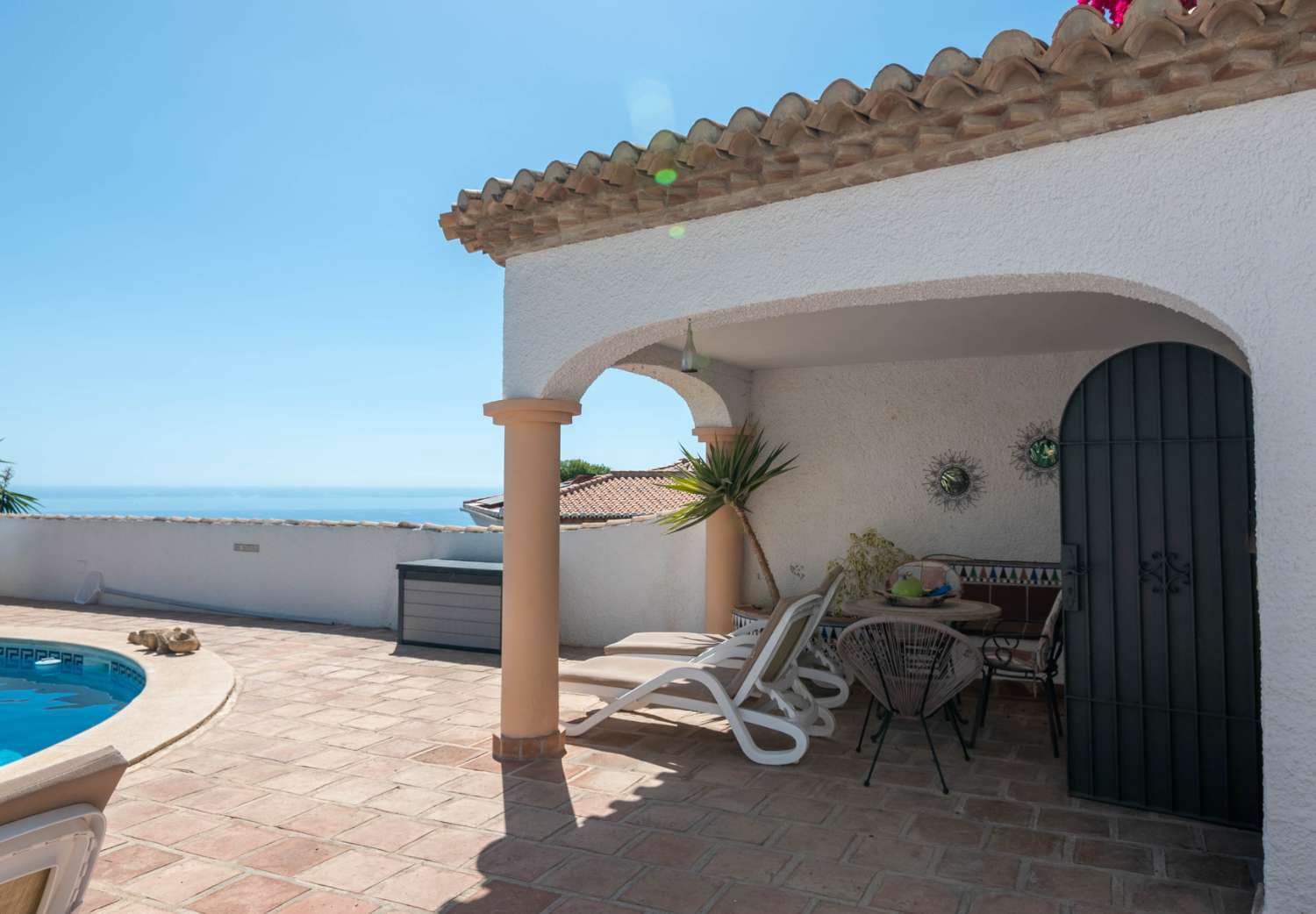 4 bedroom Villa for sale in Salobrena with pool - € 895,000 (Ref: 10115436)