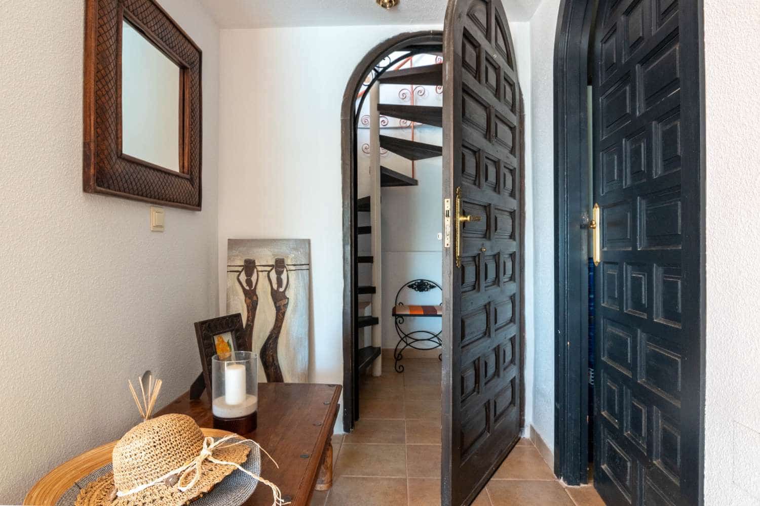 4 bedroom Villa for sale in Salobrena with pool - € 895,000 (Ref: 10115436)