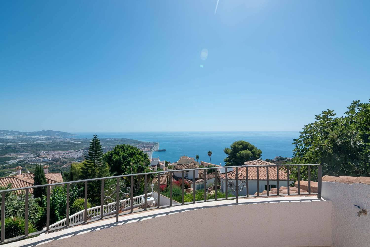 4 bedroom Villa for sale in Salobrena with pool - € 895,000 (Ref: 10115436)