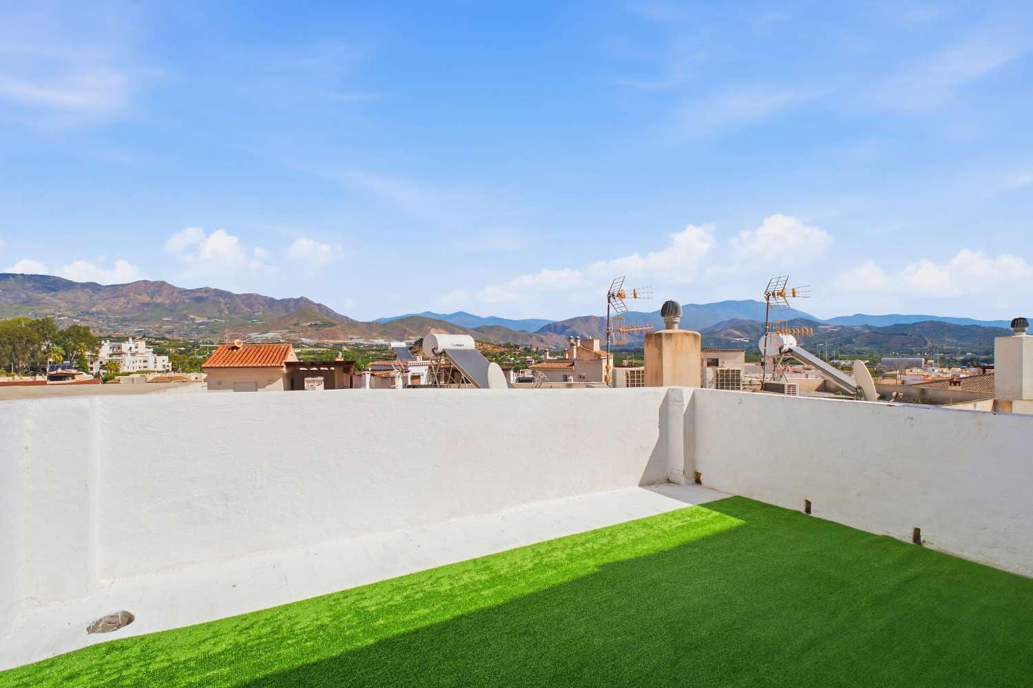 4 Zimmer Haus zu verkaufen in Salobrena - 249.000 € (Ref: 10146328)