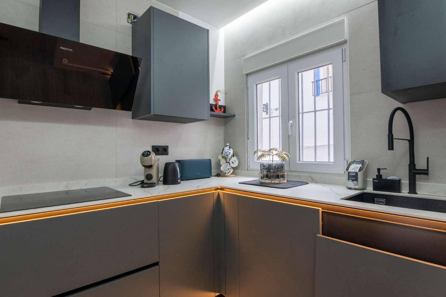 2 bedroom Apartment for sale in Salobrena - € 320,000 (Ref: 10150279)
