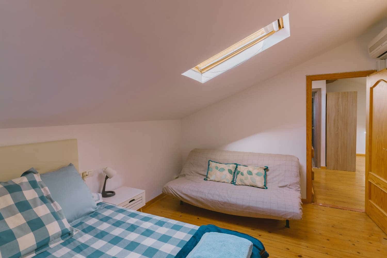 Casa de 3 habitaciones en Salobreña en alquiler con piscina - 2.000 € (Ref: 10184312)