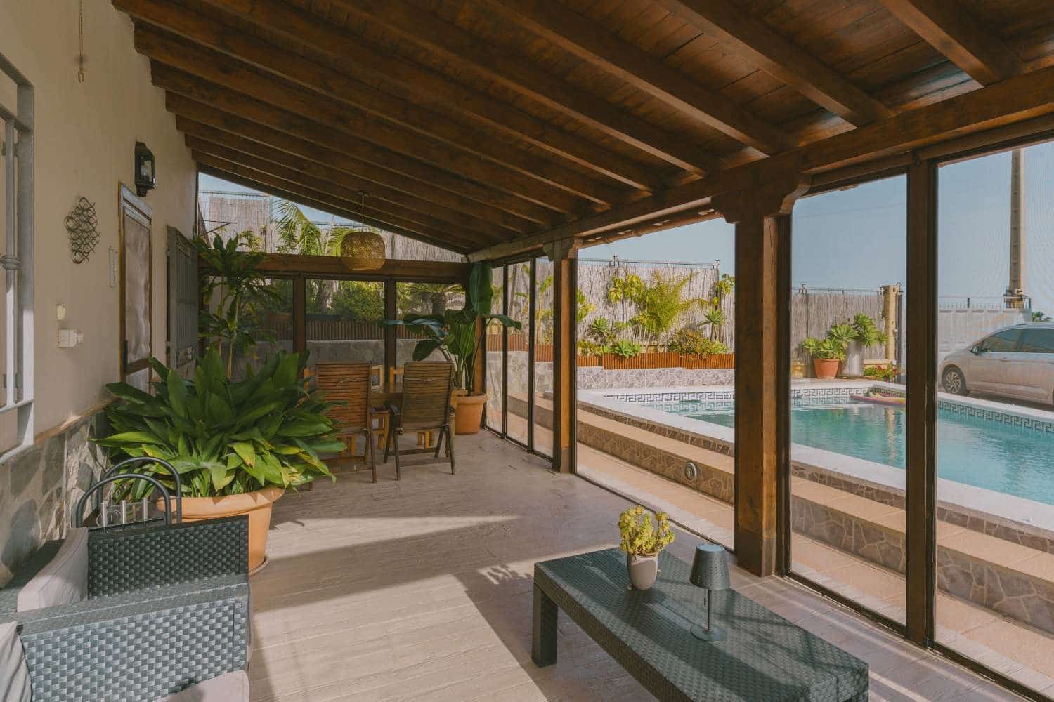 Casa de 3 habitaciones en Salobreña en alquiler con piscina - 2.000 € (Ref: 10184312)