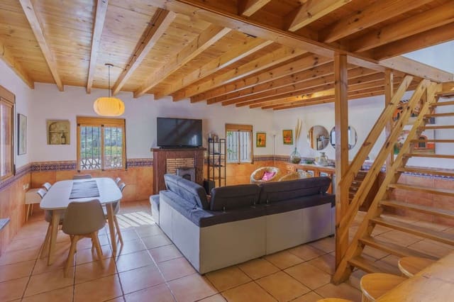 Casa de 3 habitaciones en Salobreña en alquiler con piscina - 2.000 € (Ref: 10184312)