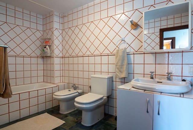 3 sypialnia Dom na sprzedaż w Lecrín - 350 000 € (Ref: 1410538)