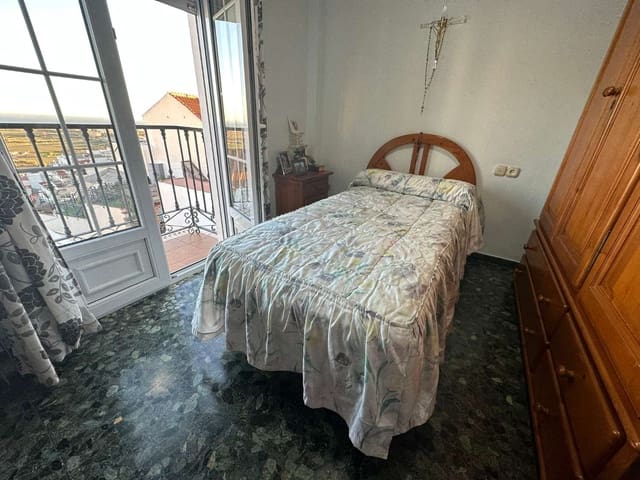 5 soveværelse Byhus til salg i Salobreña med garage - € 270.000 (Ref: 2875466)