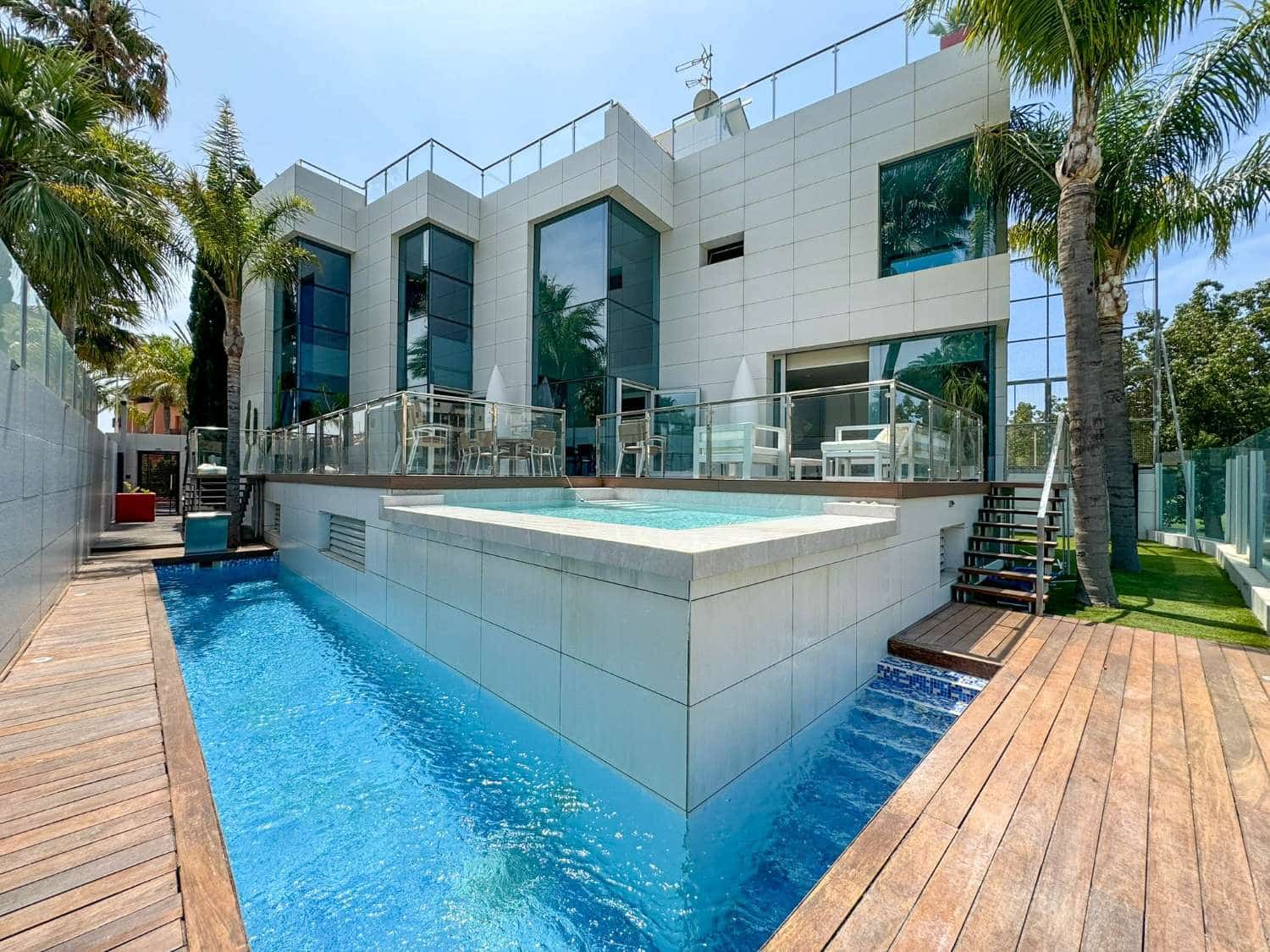 5 soveværelse Villa til salg i Motril med swimmingpool - € 2.200.000 (Ref: 3548677)