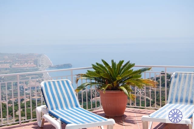 3 sypialnia Willa na sprzedaż w Salobreña z basenem - 525 000 € (Ref: 3669854)