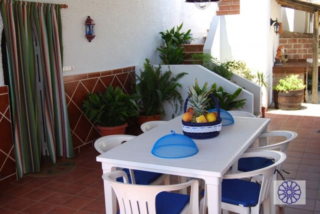 3 sypialnia Willa na sprzedaż w Salobreña z basenem - 525 000 € (Ref: 3669854)