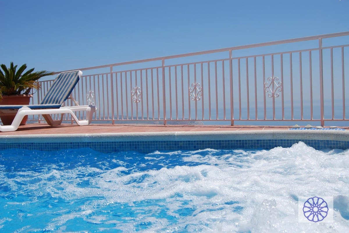 3 sypialnia Willa na sprzedaż w Salobrena z basenem - 525 000 € (Ref: 3669854)