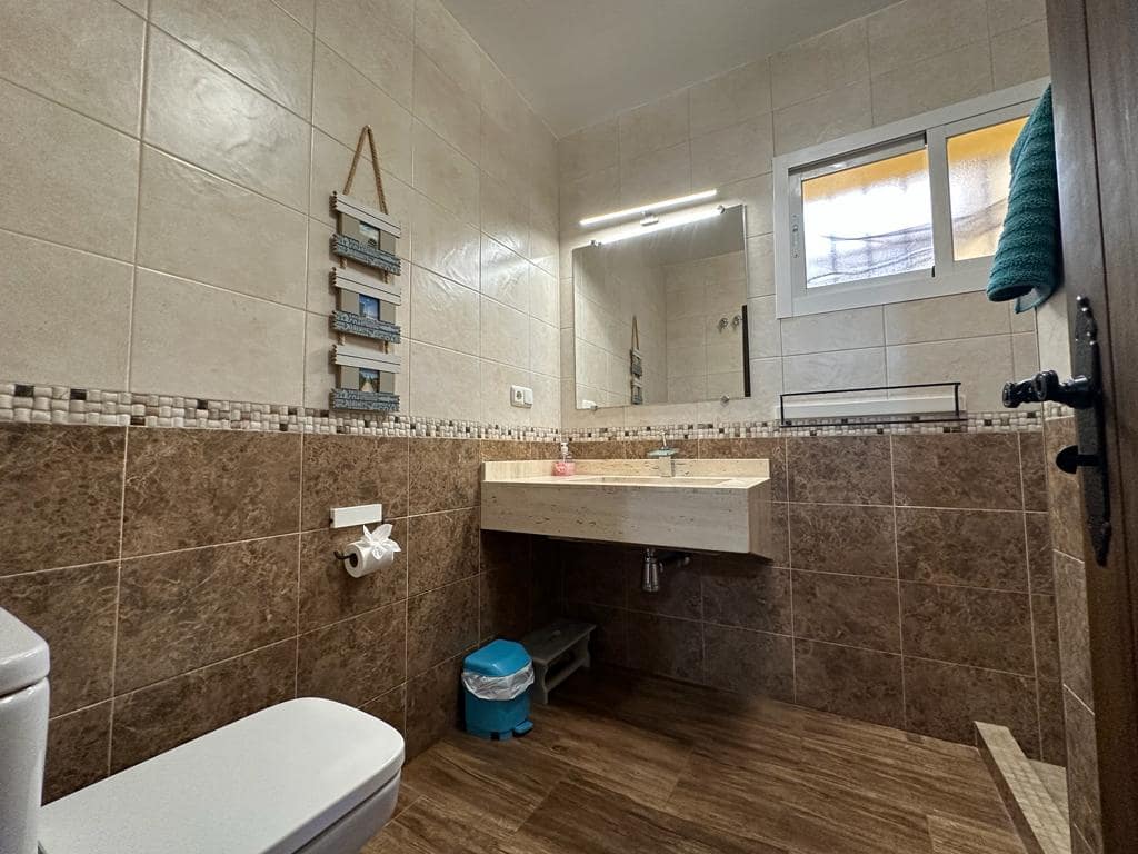 4 soveværelse Villa til salg i Salobrena med swimmingpool - € 740.000 (Ref: 3966240)