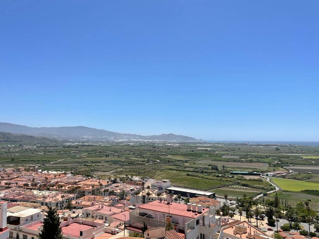 1 makuuhuone Ranta-asunto vuokrattavana paikassa Salobrena - 650 € (Ref: 5038626)