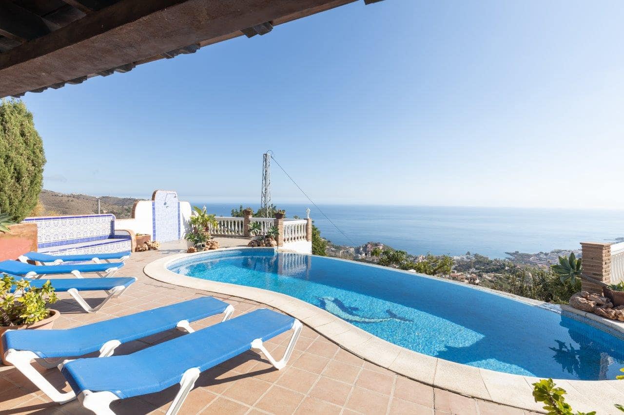 3 slaapkamer Villa te koop in Almunecar met zwembad - € 750.000 (Ref: 5684152)