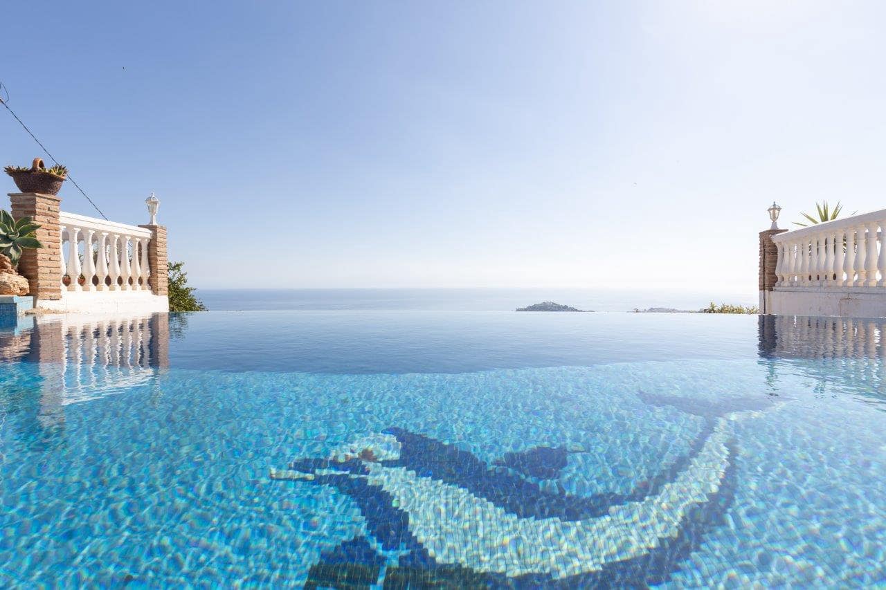 3 slaapkamer Villa te koop in Almunecar met zwembad - € 750.000 (Ref: 5684152)