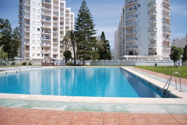 Appartamento sulla Spiaggia in vendita in Salobreña con piscina - 163.000 € (Rif: 5765199)