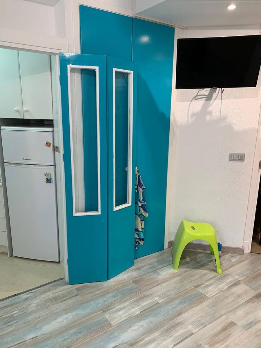 Strandlejlighed til salg i Salobrena med swimmingpool - € 163.000 (Ref: 5765199)