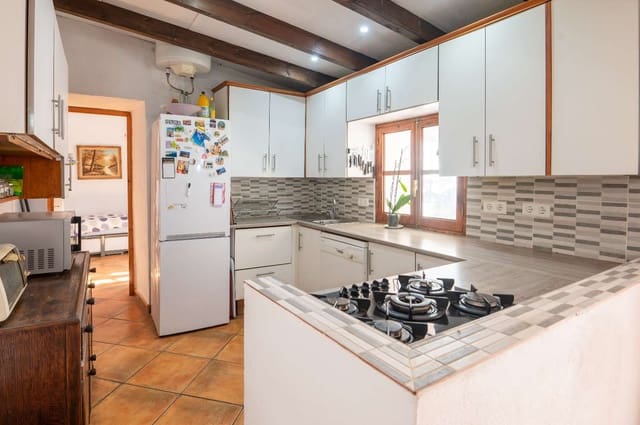 3 makuuhuone Omakotitalo myytävänä paikassa Almuñécar mukana uima-altaan 
autotalli - 280 000 € (Ref: 6046023)