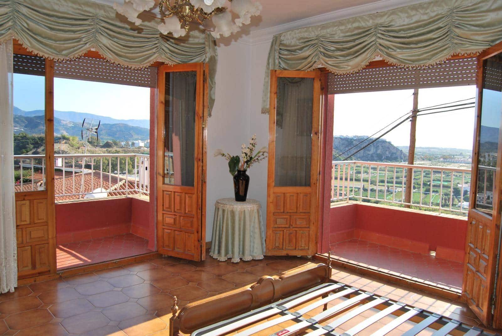 4 soveværelse Villa til salg i Salobrena - € 999.000 (Ref: 6046046)