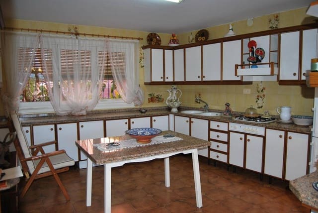 4 Zimmer Villa zu verkaufen in Salobreña - 999.000 € (Ref: 6046046)