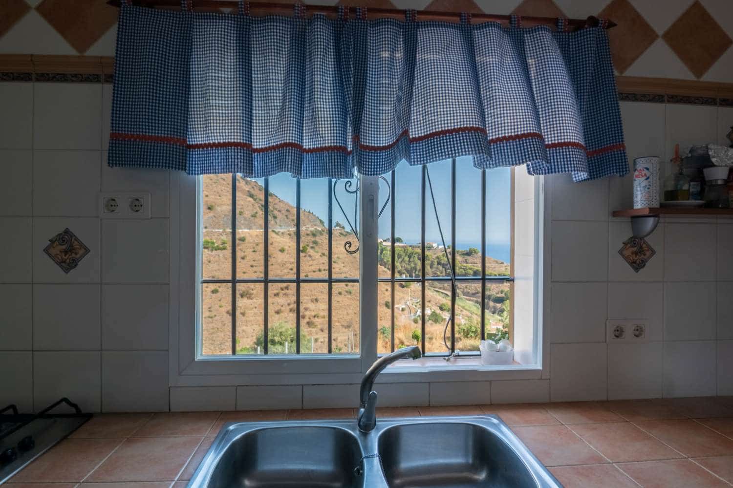 3 bedroom Townhouse for sale in Almunecar with pool - € 280,000 (Ref: 6336305)