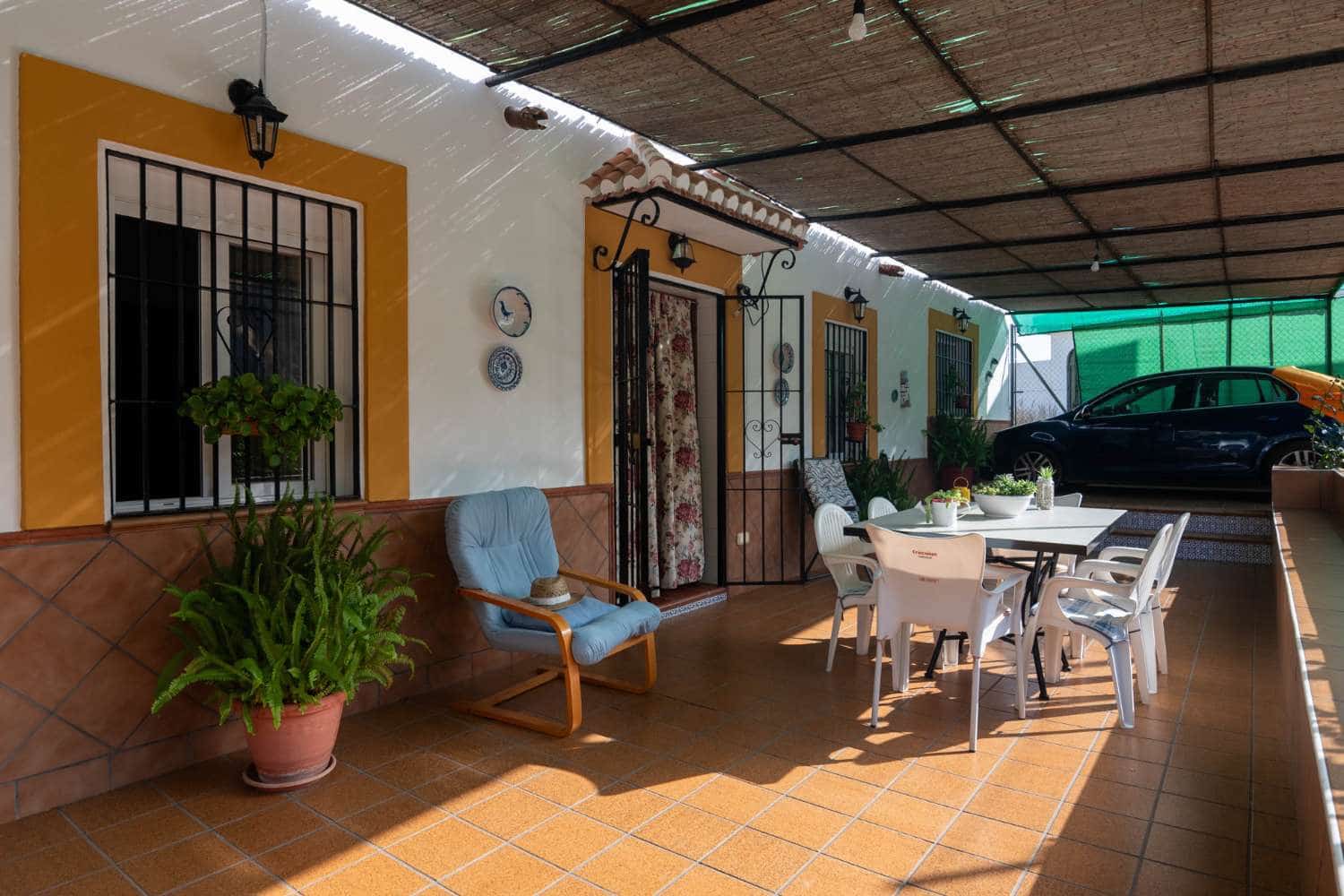 3 bedroom Townhouse for sale in Almunecar with pool - € 280,000 (Ref: 6336305)