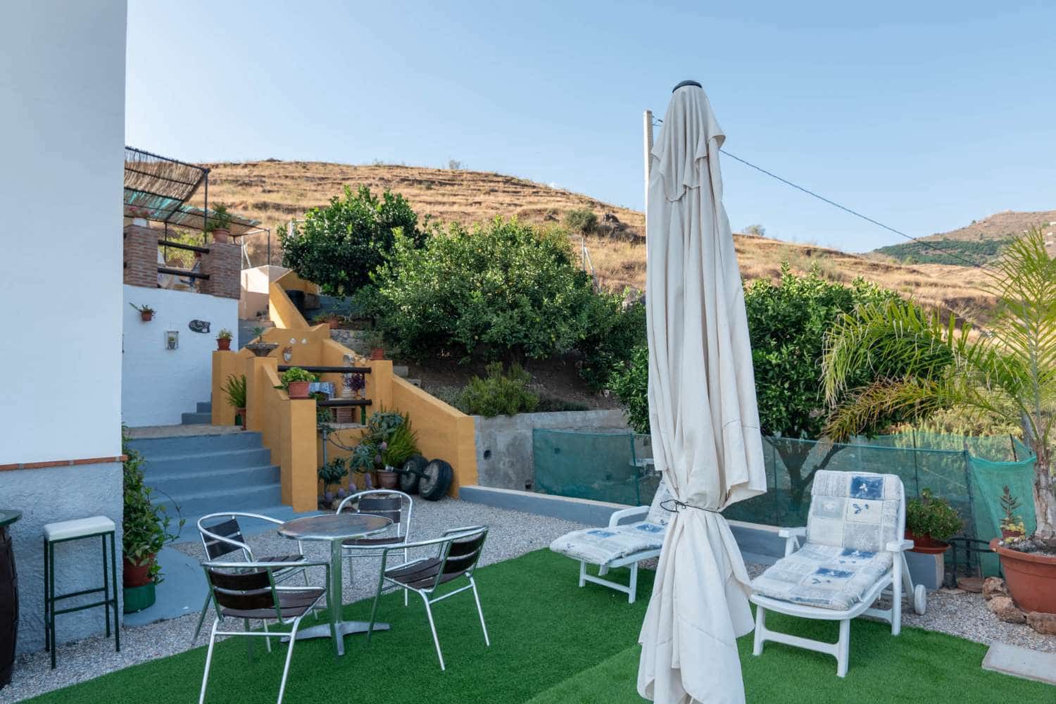 3 bedroom Townhouse for sale in Almunecar with pool - € 280,000 (Ref: 6336305)