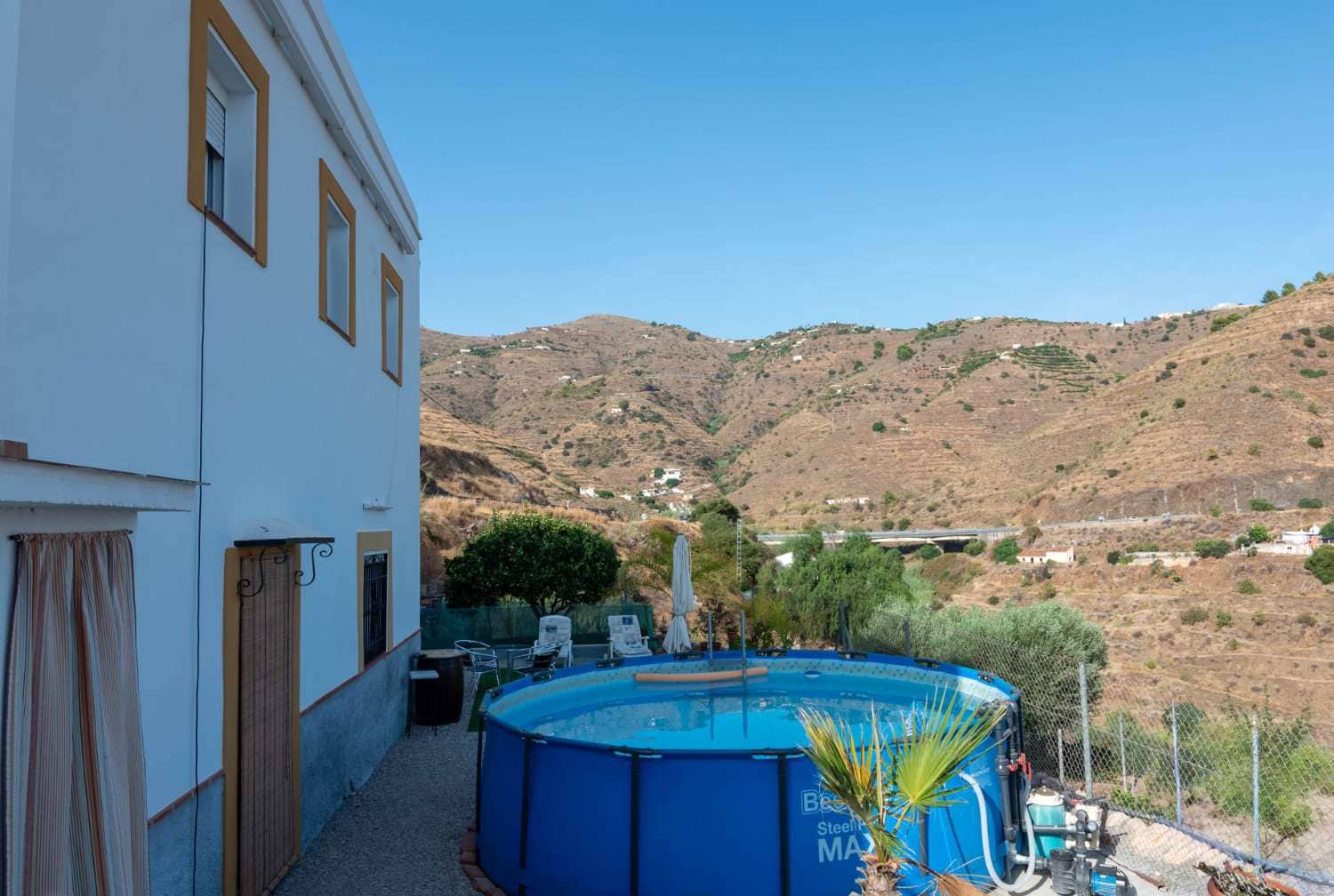 3 bedroom Townhouse for sale in Almunecar with pool - € 280,000 (Ref: 6336305)
