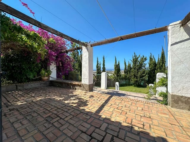 4 makuuhuone Omakotitalo myytävänä paikassa Motril mukana uima-altaan - 780 000 € (Ref: 6338283)