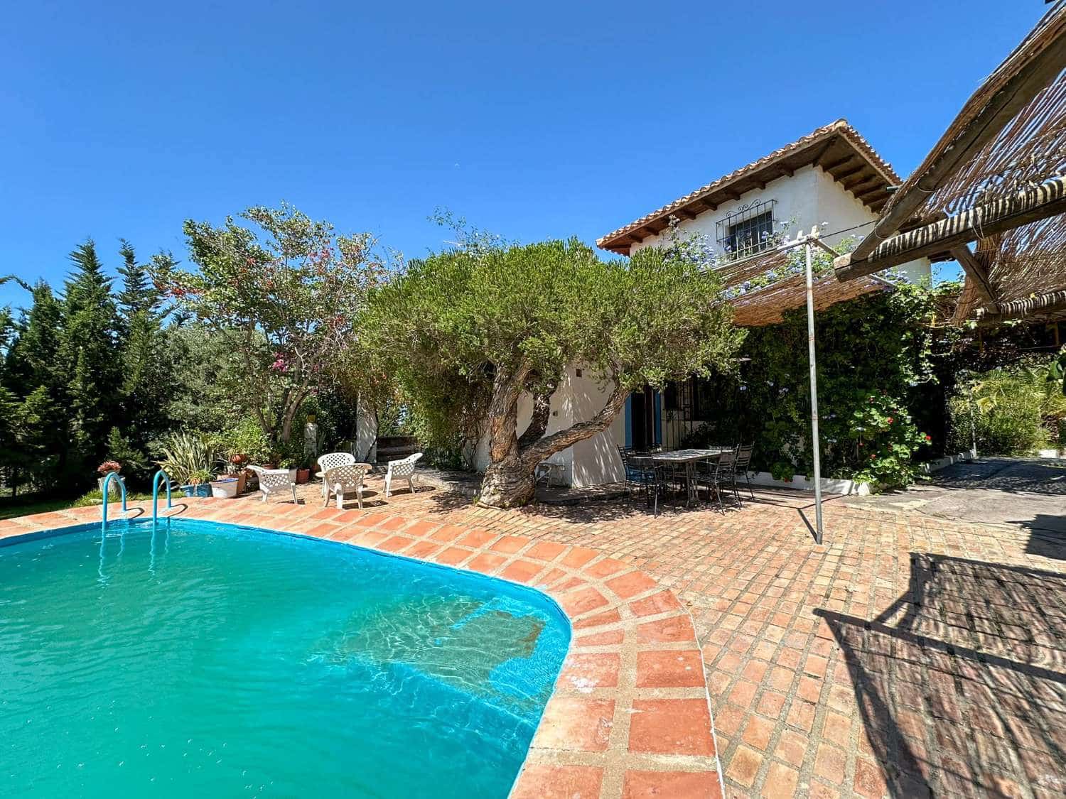 4 soveværelse Byhus til salg i Motril med swimmingpool - € 780.000 (Ref: 6338283)