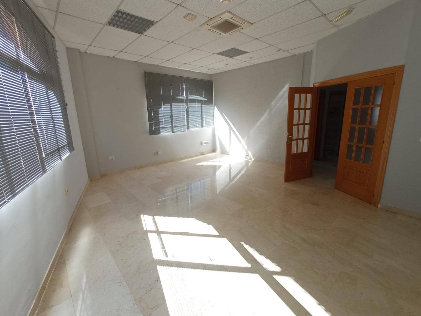 4 soveværelse Lejlighed til salg i Salobrena med garage - € 275.000 (Ref: 6673669)